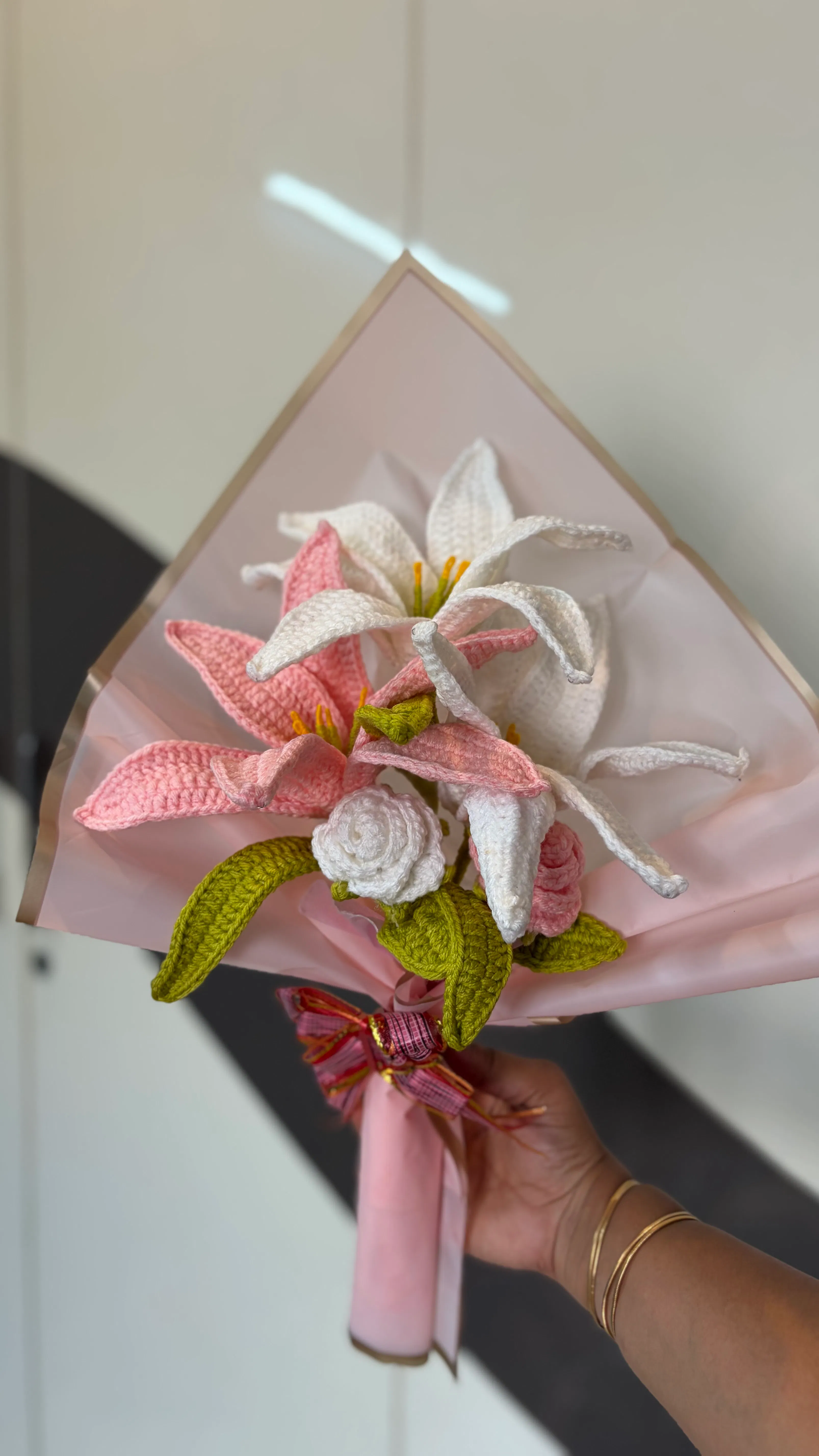 White and pink Lily bouquet