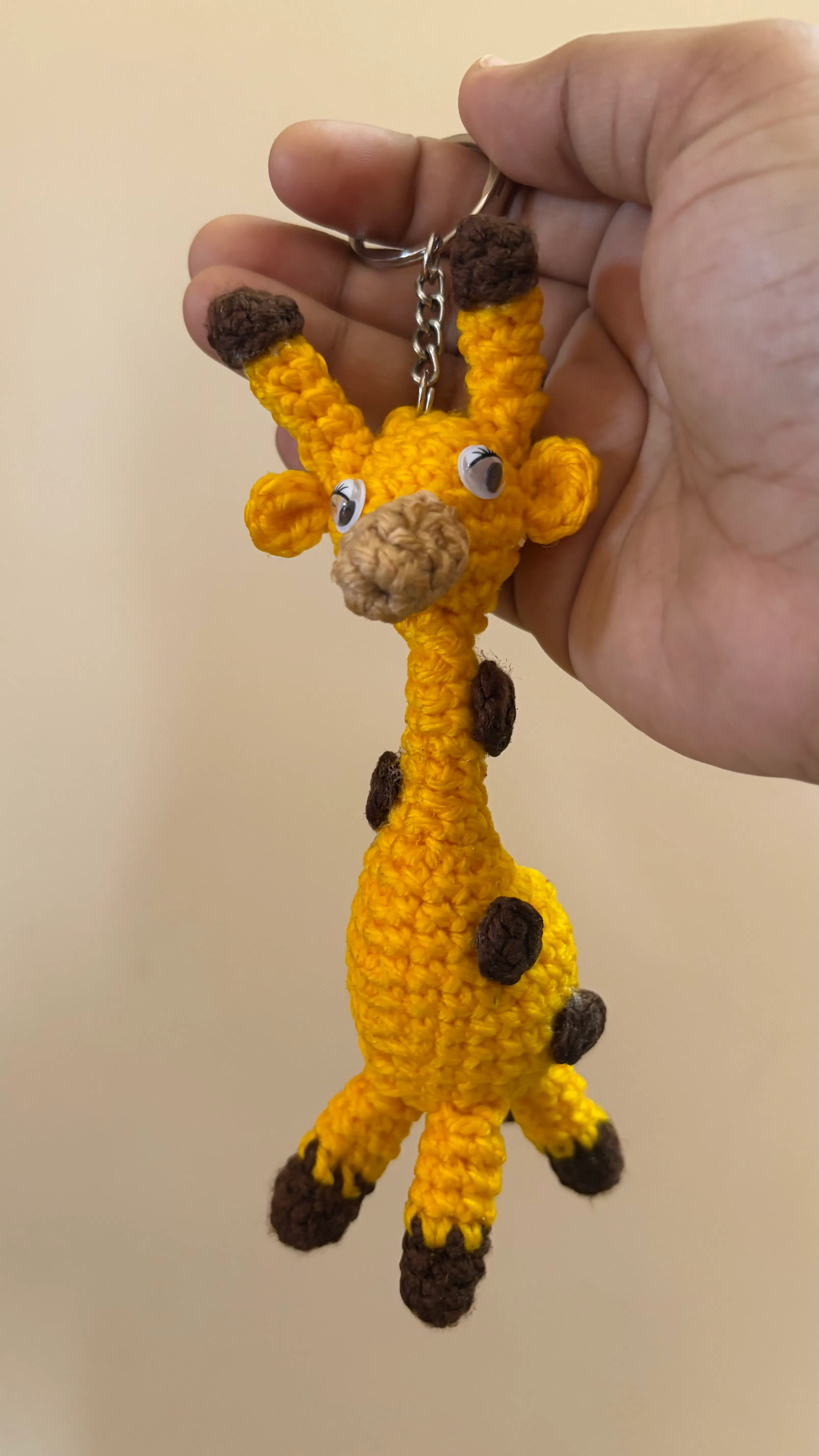 Giraffe keychain